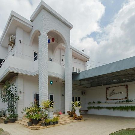Reddoorz Syariah Near Museum Tsunami Aceh 2 Geutieue Eksteriør billede